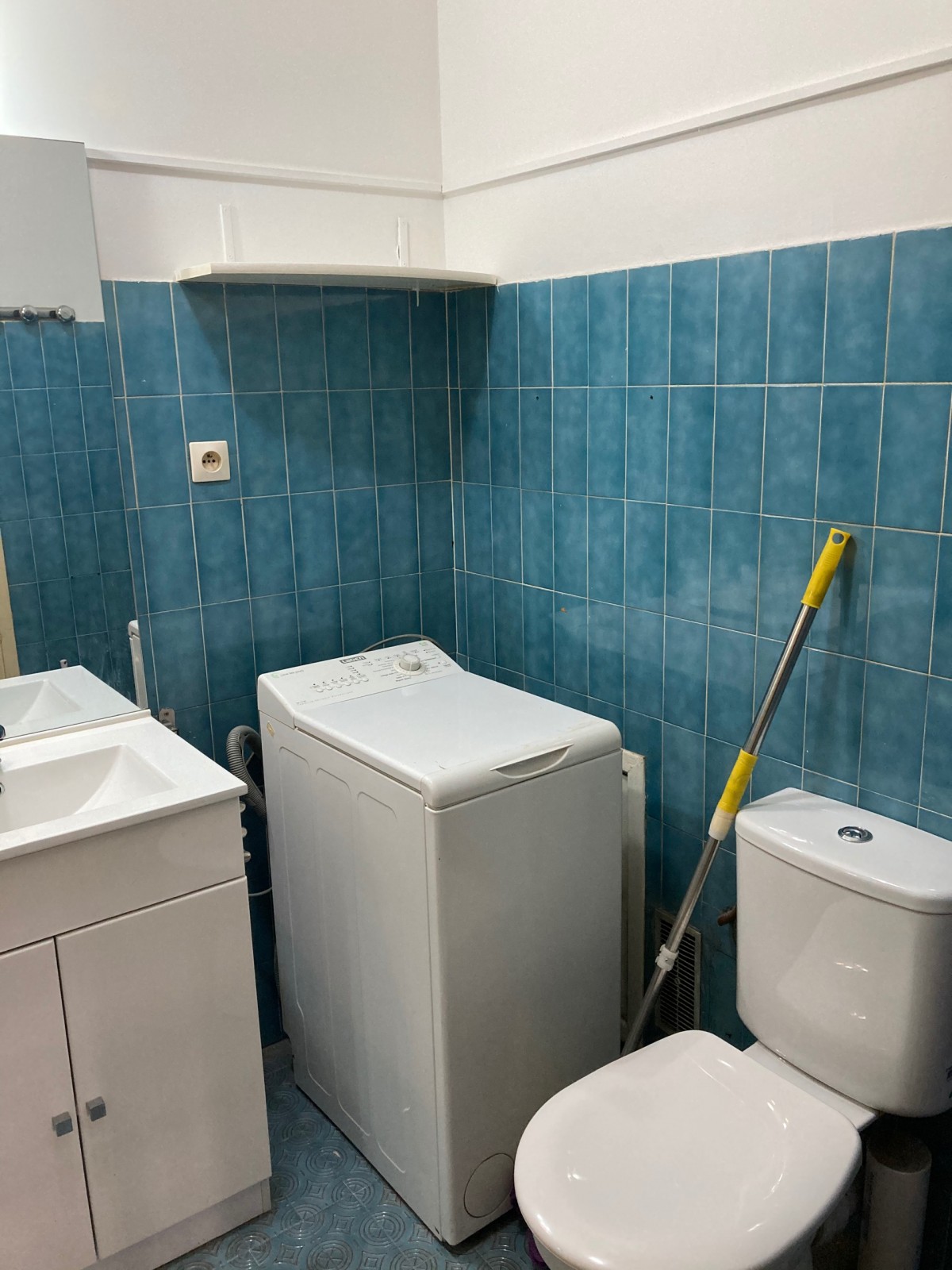 LOCATION APPARTEMENT T1 MEUBLE -BAILLE-