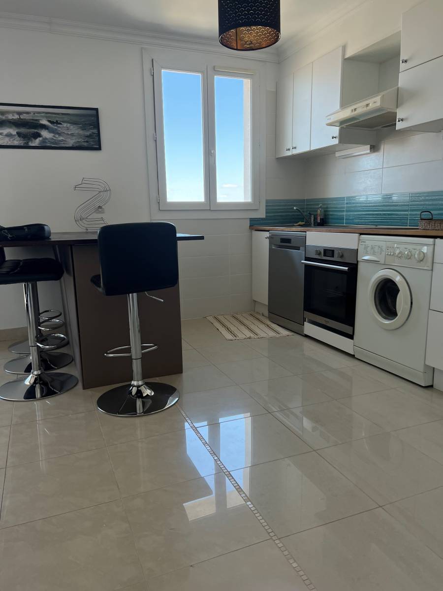 au coeur du roucas location appartement 3 pièces 50,01m² vue mer  marseille 13007
