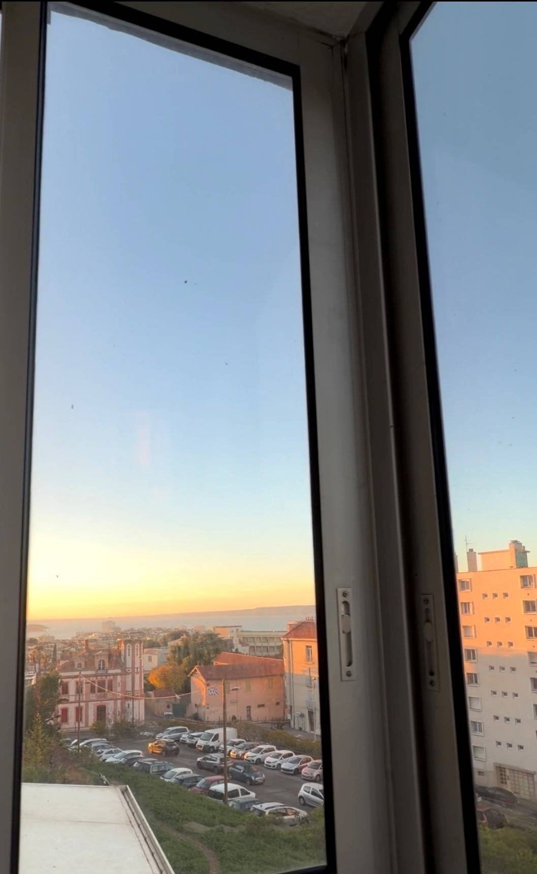 LOGGIA VUE SUR MER ET NOTRE DAME DE LA GARDE