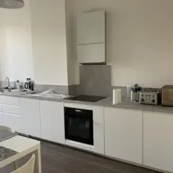 Grande cuisine équipée très lumineuse 13007 Marseille 