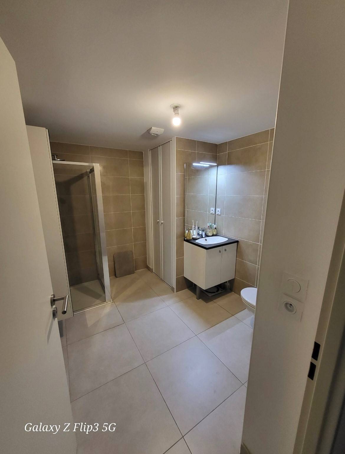 Appartement T2  très élégant, proche du village de la Valentine