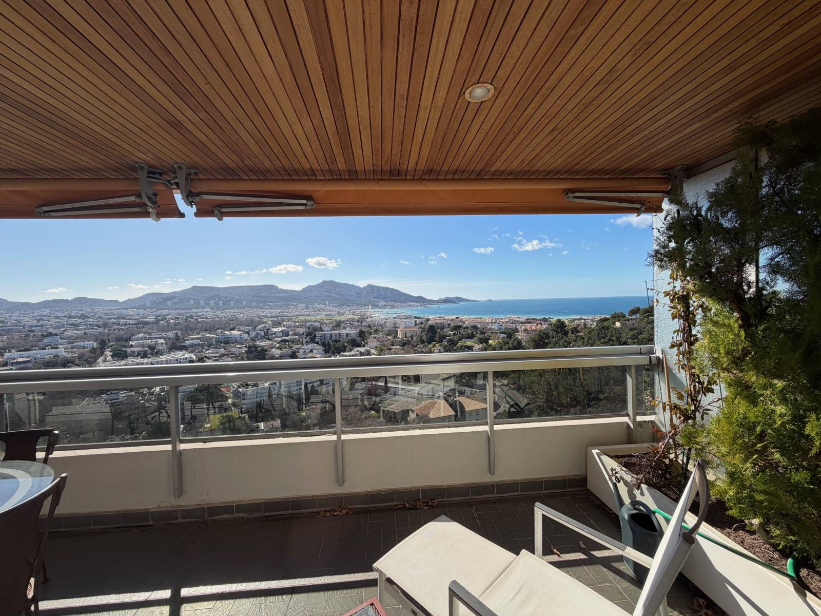 TERRASSE VUE MER ENSOLEILLEE