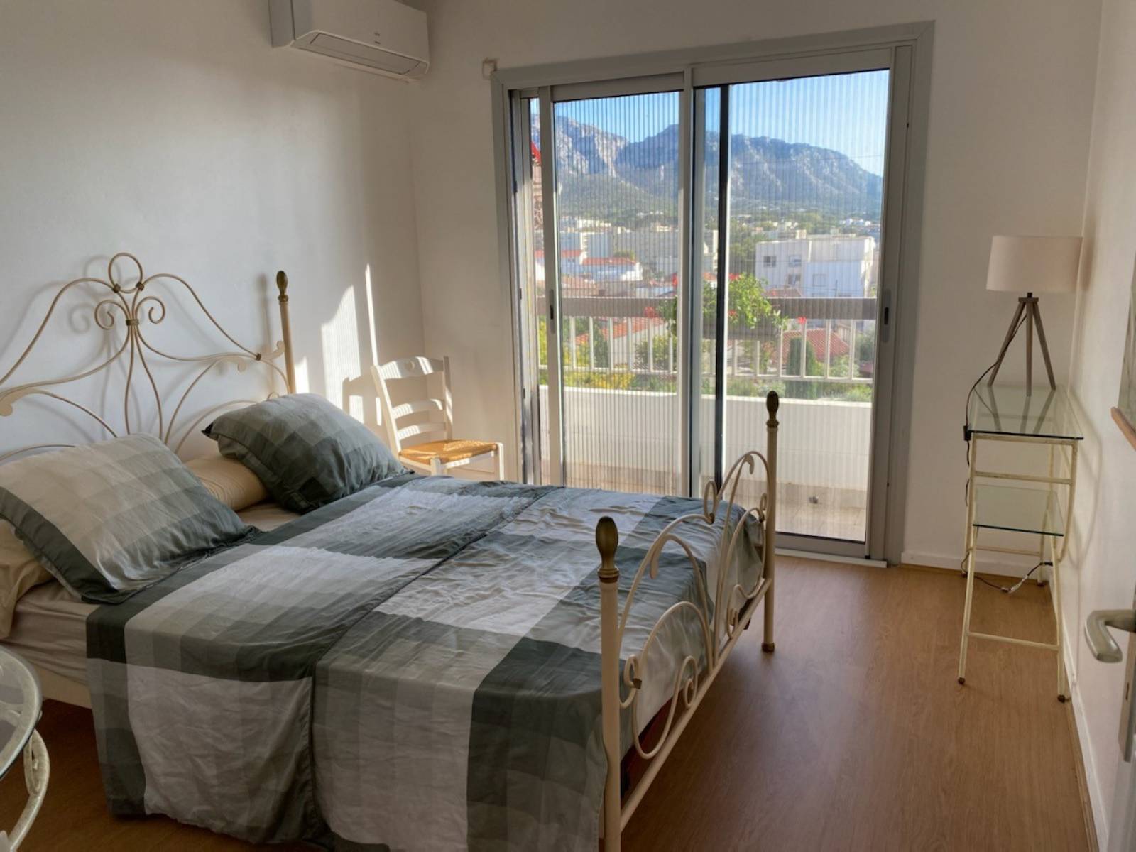 chambre au calme 13008