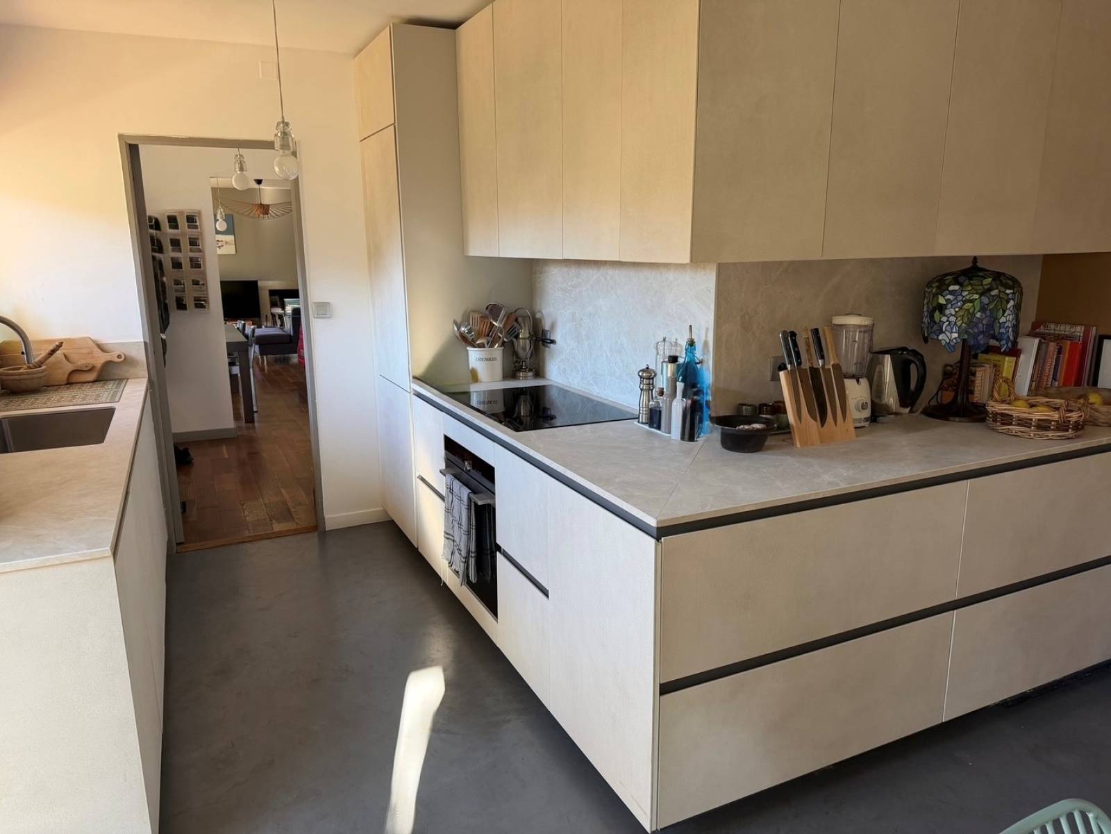 Cuisine moderne équipée