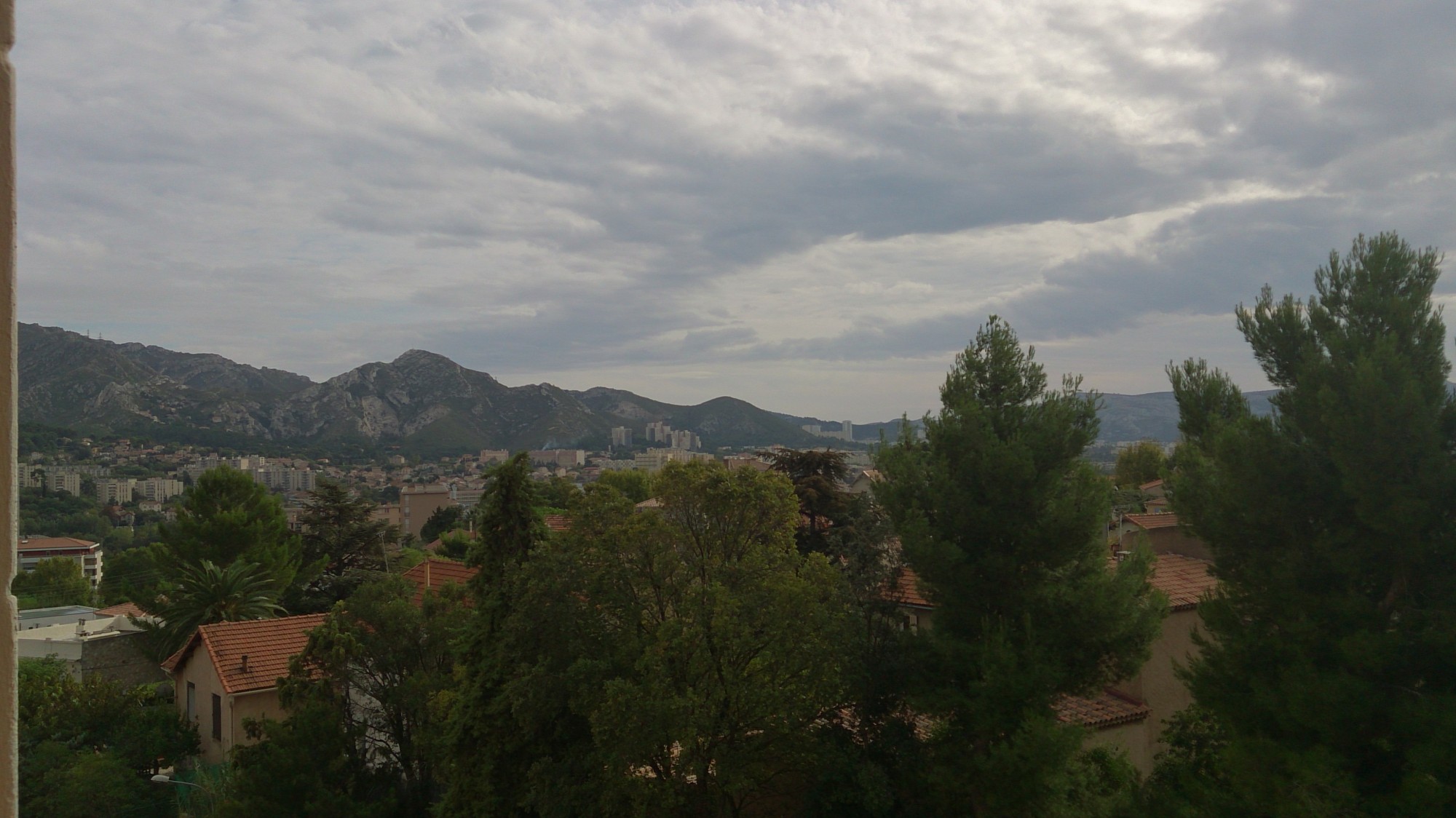 appartement  4 Marseille 13011 La Grognarde Copropriété avec piscine et tennis