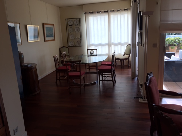 appartement  6 meublé Marseille 13008 Commandant Roland  copropriété avec piscine de grand standing