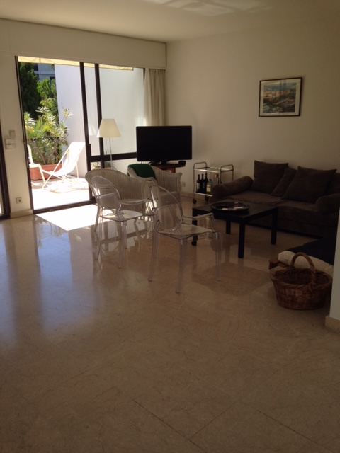 APPARTEMENT  4 marseille 13008 borely/DAVID tres grande terrasse