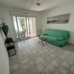 APPARTEMENT PLEIN SUD EN REZ DE JARDIN LA CIOTAT 13600