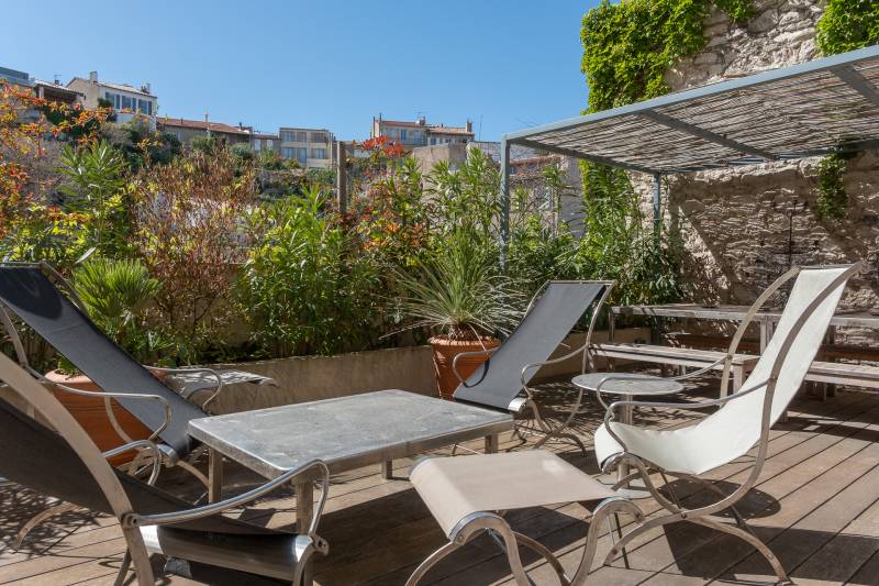 Grande terrasse 13006 calme