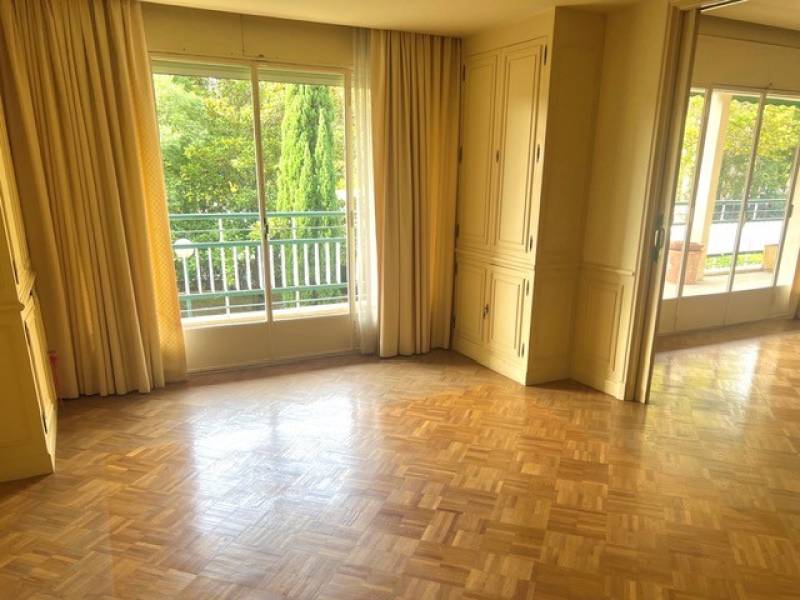 VENTE - APPARTEMENT 6 PIECES 168.02 m²
