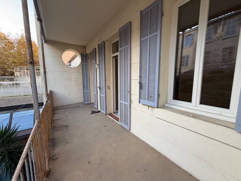 GRANDE TERRASSE FILANTE