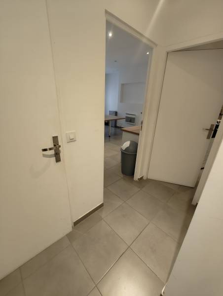 LOCAL COMMERCIAL 13006 - MARSEILLE