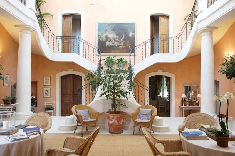 Belle demeure au pied des Alpilles, 13104 Arles prix sur demande