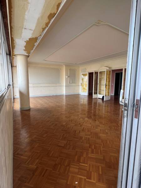 GRAND SEJOUR APPARTEMENT TYPE 6 13008 MARSEILLE 