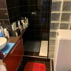 STUDIO MEUBLE QUARTIER SAINT ANNE TRES CALME AVEC VUE DEGAGEE