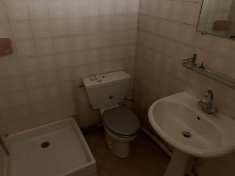salle d'eau toilettes 13006