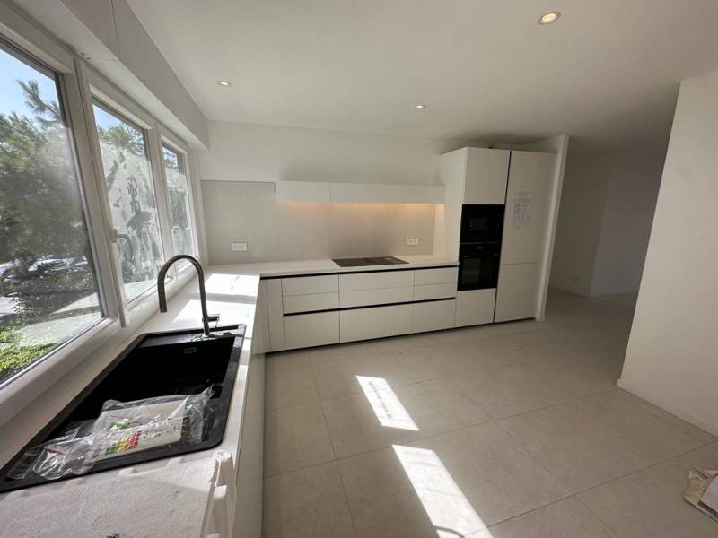 appartement de type 4 cuisine équipé 13006 MARSEILLE  