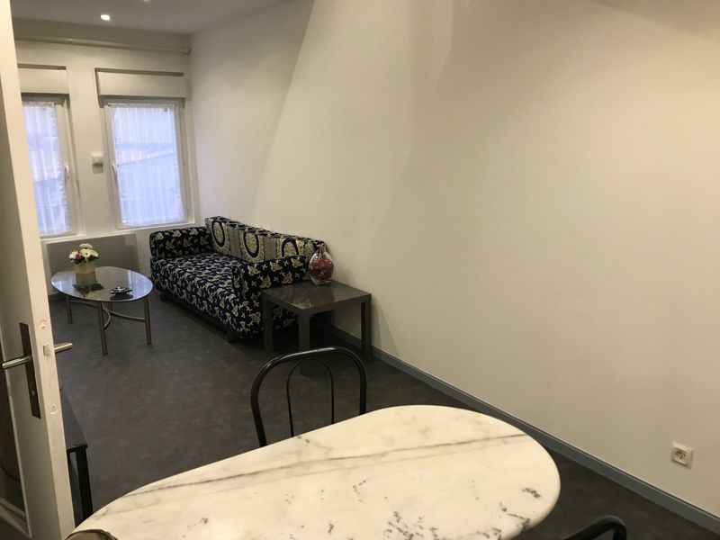 T1 MEUBLE BOMPARD 1 marseille 13007 BOMPARD