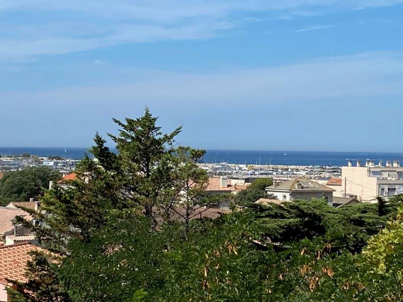 vue verdure et mer 13008